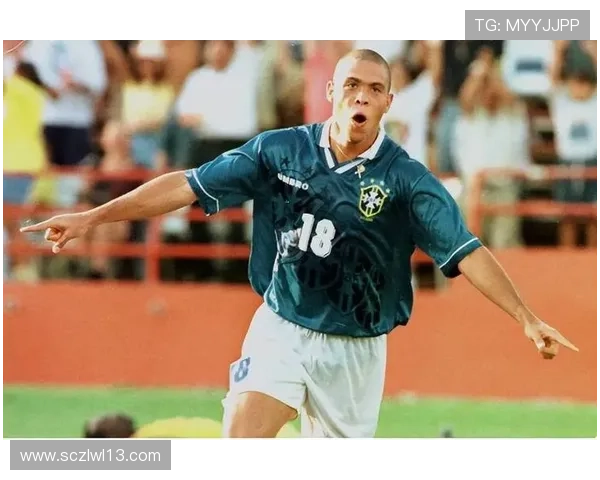 足球明星叫什么茨揭秘他在绿茵场上的传奇故事与辉煌成就