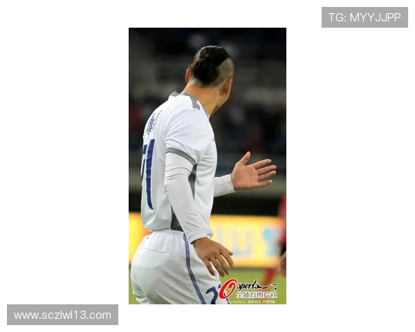 足球明星发型编鞭的时尚潮流与个性表达之旅