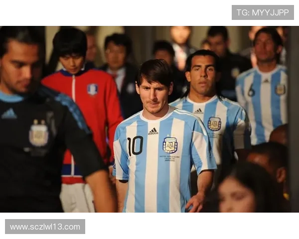 足球明星带娃日常揭秘亲子时光与职业生涯的平衡之道